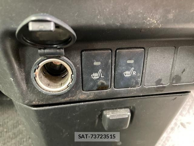 Toyota TANK 2017-02 7330520-17