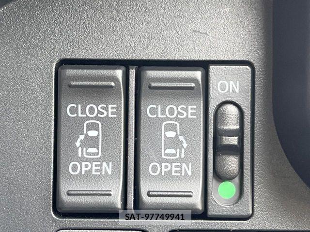 Toyota TANK 2017-07 7360089-2
