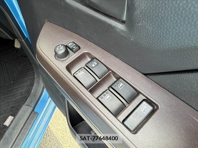 Toyota TANK 2019-05 7562963-26