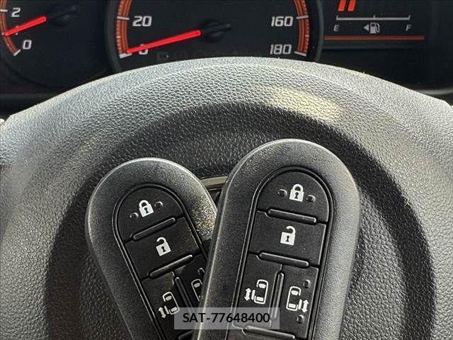 Toyota TANK 2019-05 7562963-4
