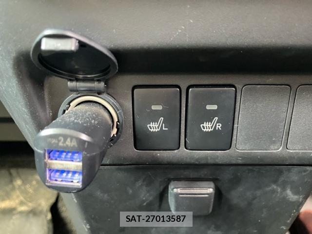 Toyota TANK 2019-05 7620670-21