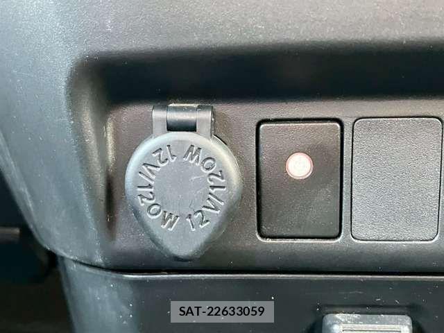 Toyota TANK 2017-07 7620650-6
