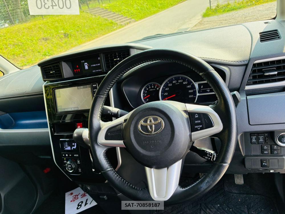 Toyota TANK 2019-06 7466584-14