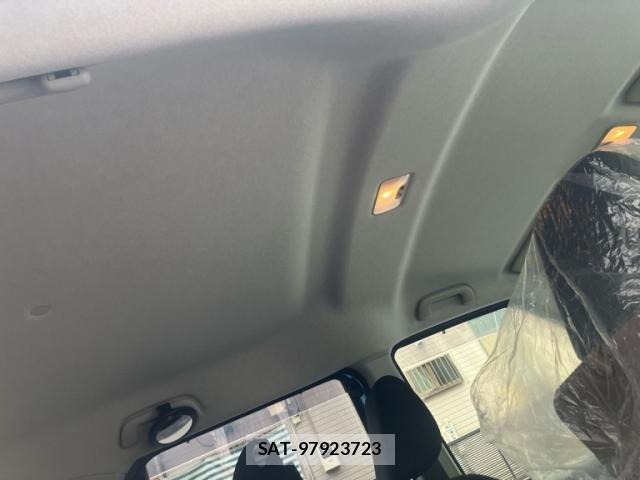 Toyota TANK 2019-04 7903489-14