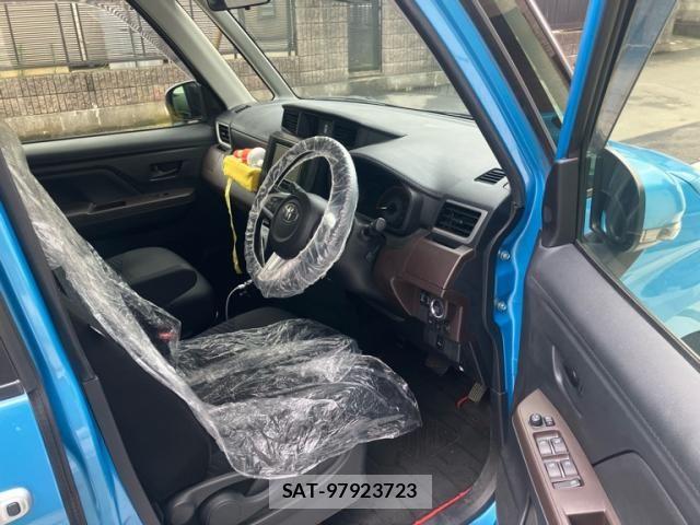 Toyota TANK 2019-04 7903489-16