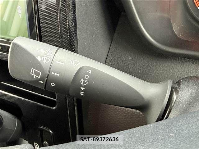 Toyota TANK 2019-05 7964039-27