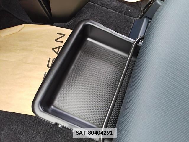 Toyota TANK 2017-08 7981247-22
