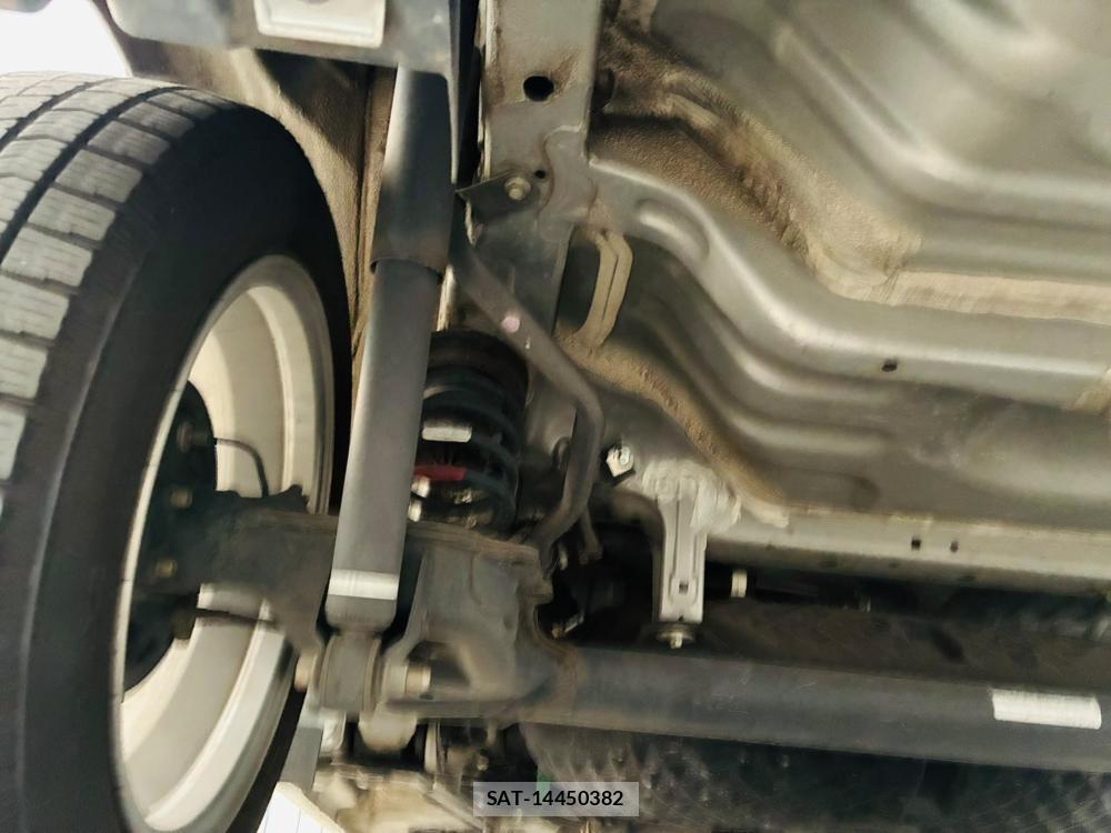 Toyota TANK 2019-07 7933411-35