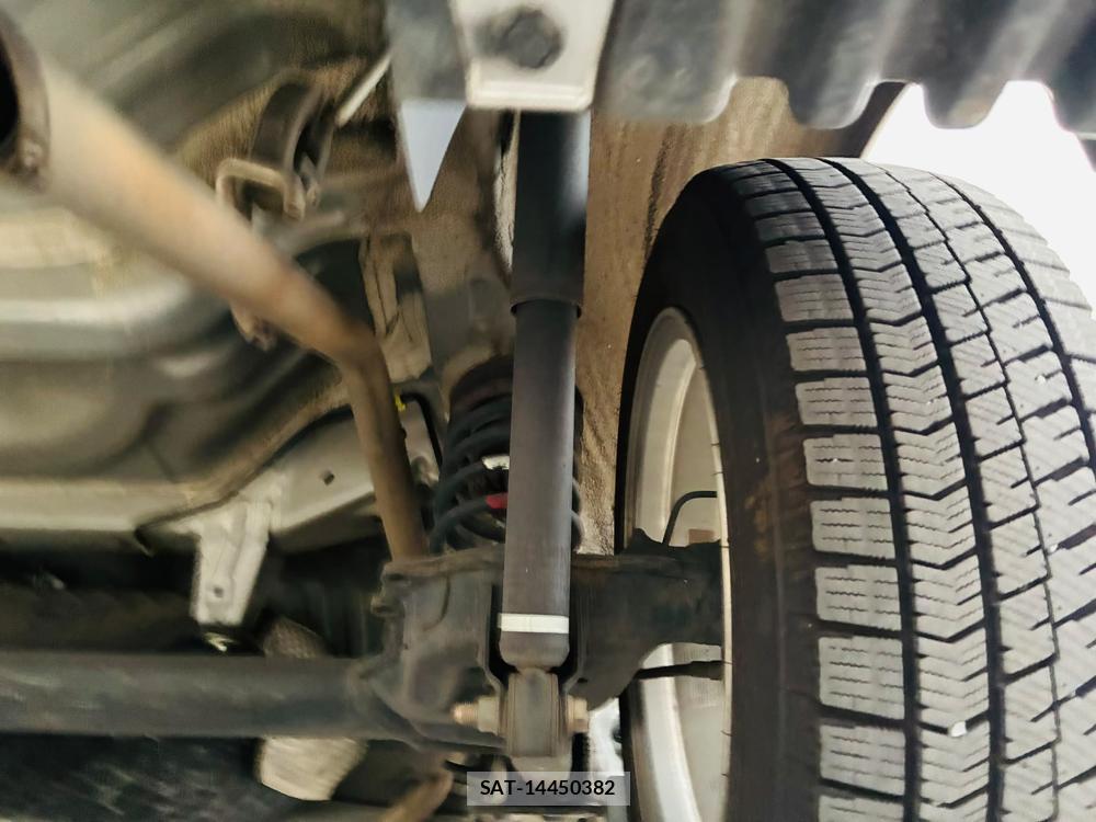 Toyota TANK 2019-07 7933411-36