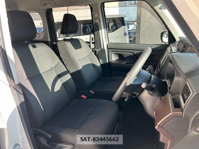 Toyota TANK 2019-08 7981252-18