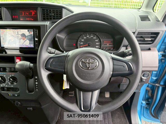 Toyota TANK 2018-06 7981254-14