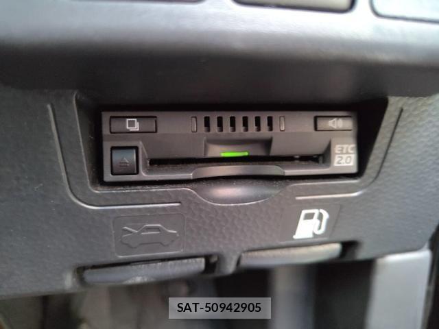 Toyota TANK 2019-03 8102198-19