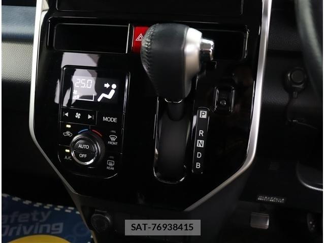 Toyota TANK 2017-01 8102206-6