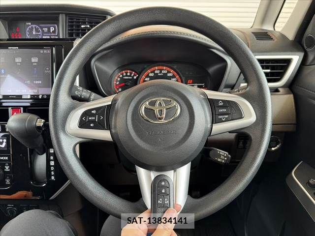 Toyota TANK 2019-06 8102204-6