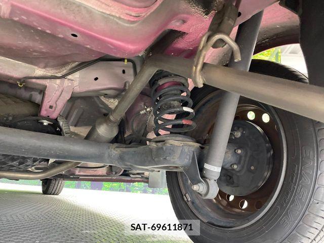 Toyota TANK 2017-08 8102208-19