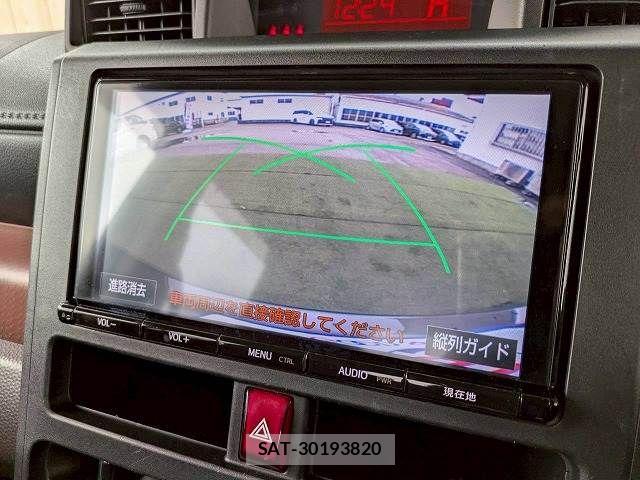 Toyota TANK 2018-09 8146819-3