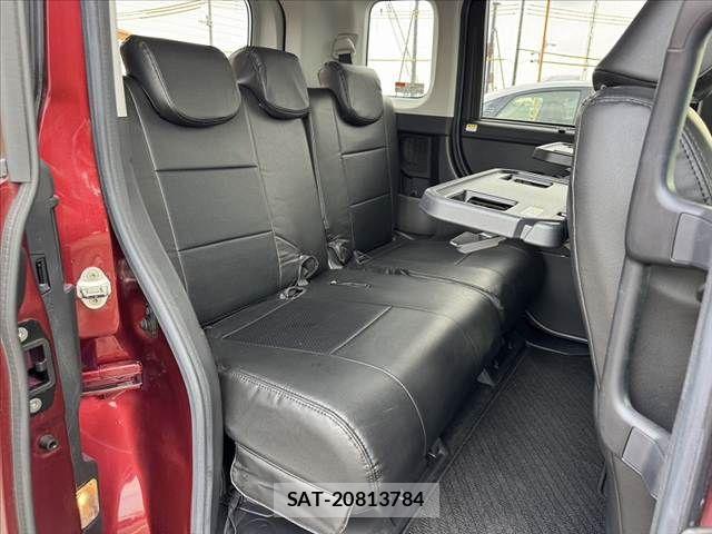 Toyota TANK 2019-09 8210550-19