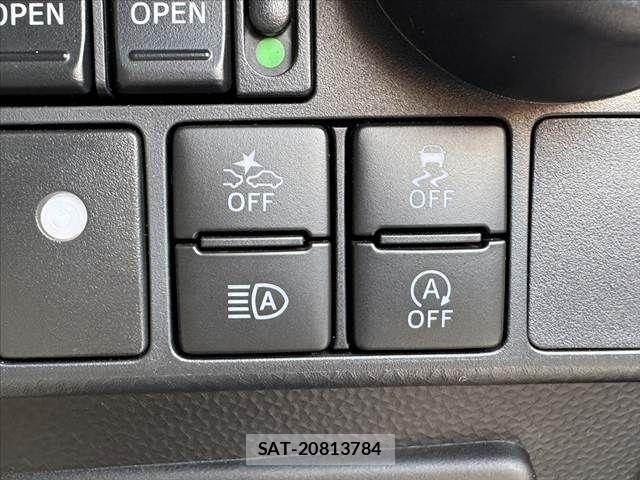Toyota TANK 2019-09 8210550-27