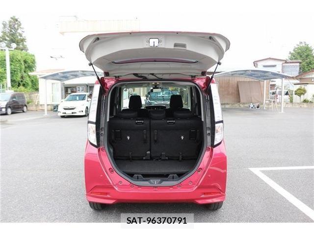 Toyota TANK 2017-09 8210560-27