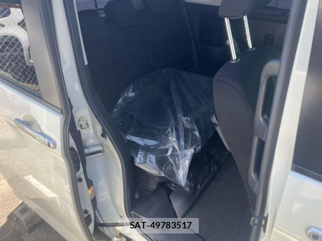 Toyota TANK 2018-09 8210562-10