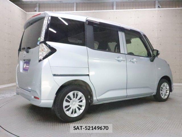 Toyota TANK 2019-07 8210555-1