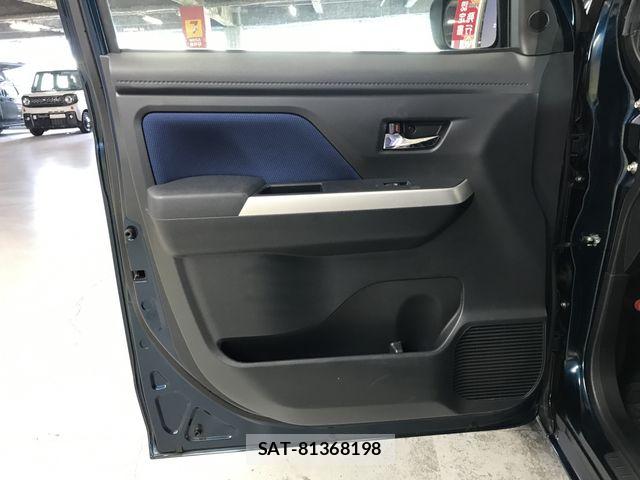 Toyota TANK 2017-07 8210554-23