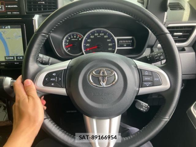 Toyota TANK 2017-03 8232047-15