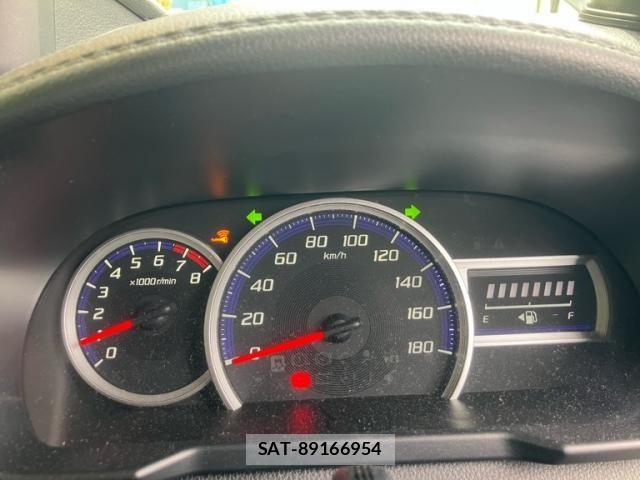 Toyota TANK 2017-03 8232047-16