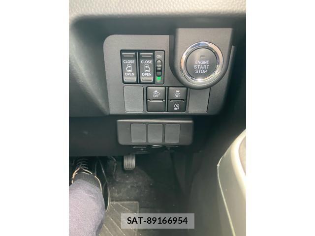 Toyota TANK 2017-03 8232047-17