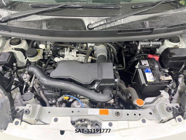 Toyota TANK 2019-04 8246879-17