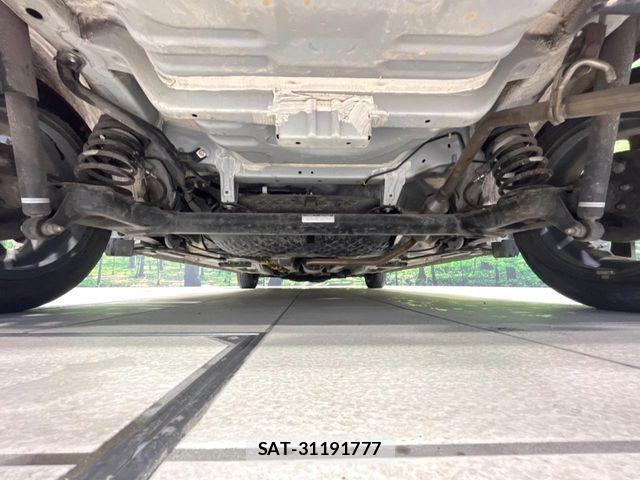 Toyota TANK 2019-04 8246879-18