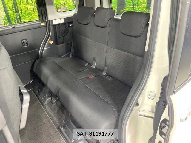 Toyota TANK 2019-04 8246879-8