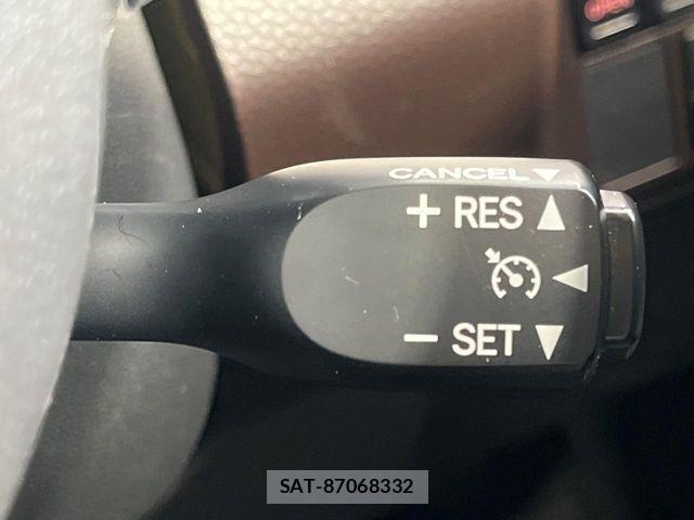 Toyota TANK 2017-07 8246880-6
