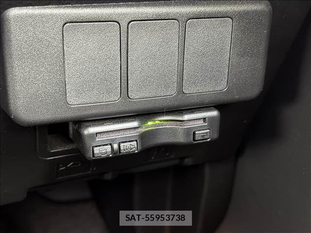 Toyota TANK 2018-05 8246883-13