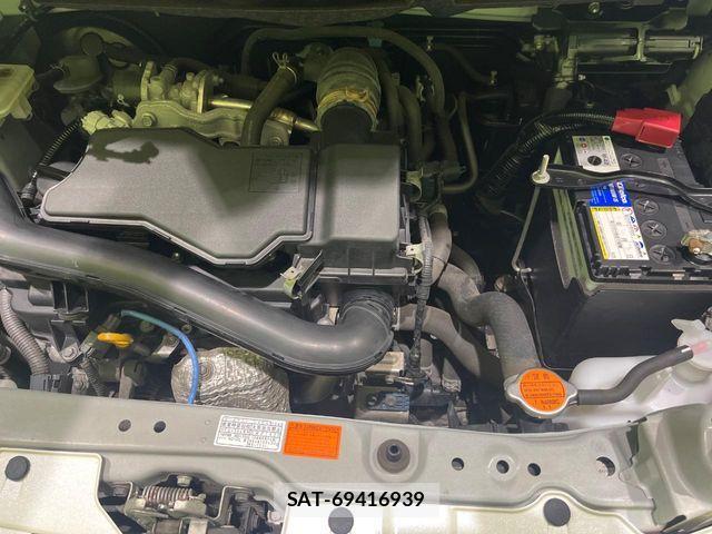 Toyota TANK 2017-09 8246881-17