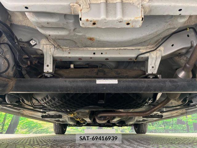 Toyota TANK 2017-09 8246881-18