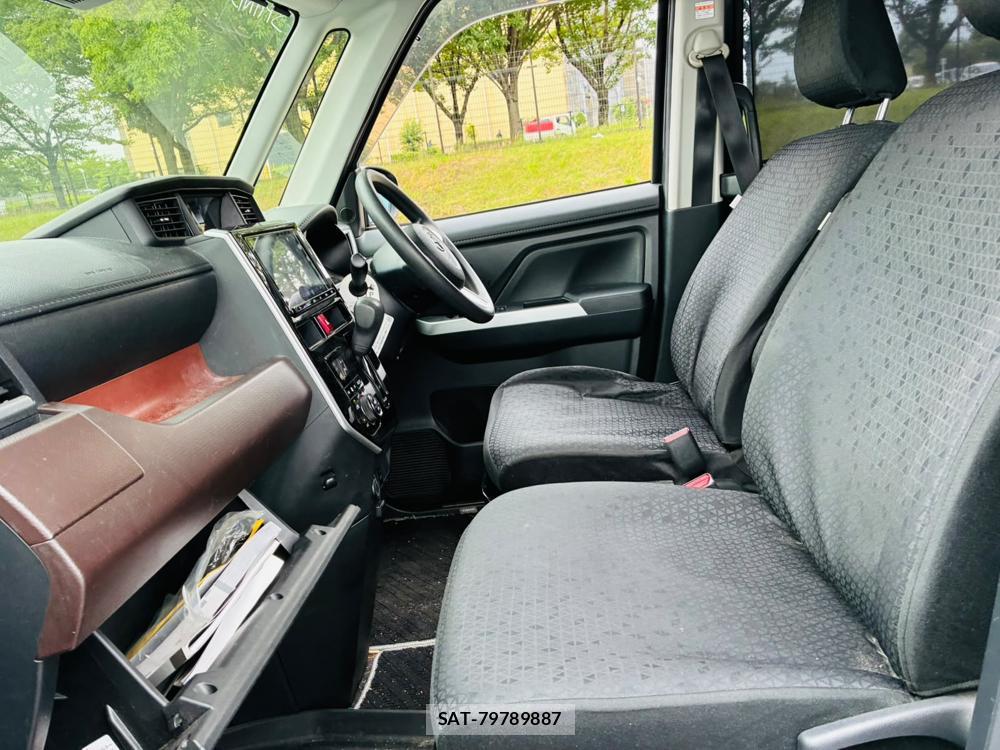 Toyota TANK 2019-07 8240818-10