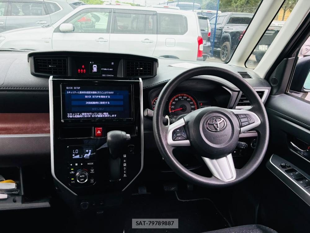 Toyota TANK 2019-07 8240818-13