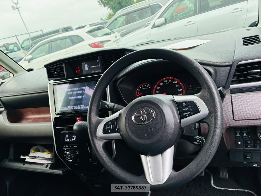 Toyota TANK 2019-07 8240818-14