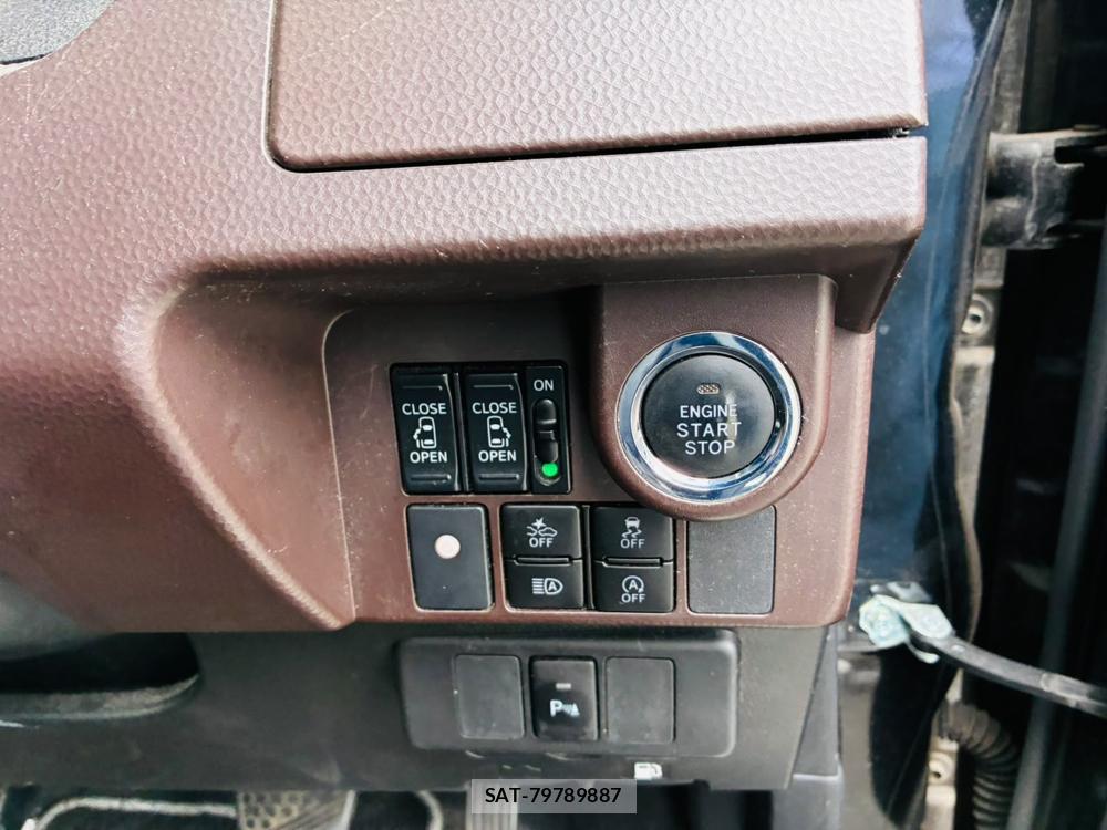 Toyota TANK 2019-07 8240818-16
