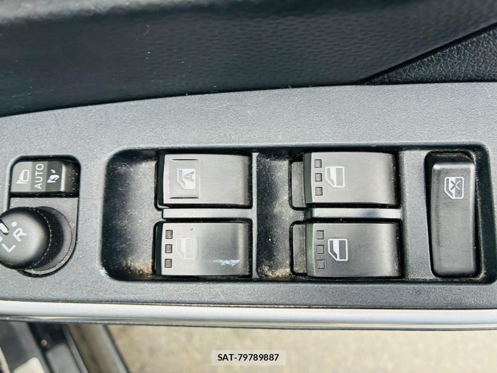 Toyota TANK 2019-07 8240818-21