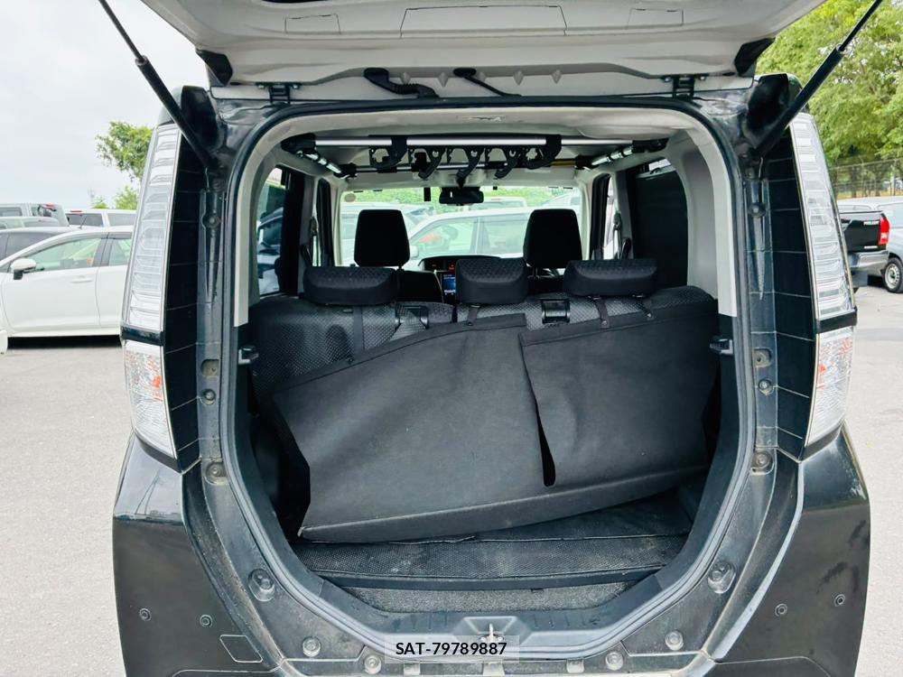 Toyota TANK 2019-07 8240818-25