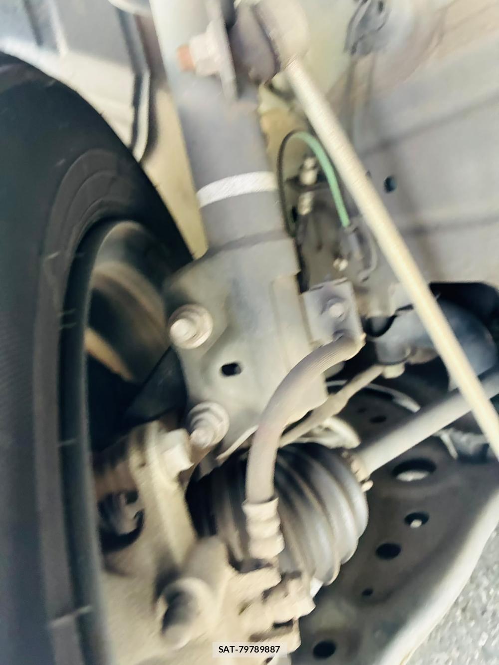 Toyota TANK 2019-07 8240818-33