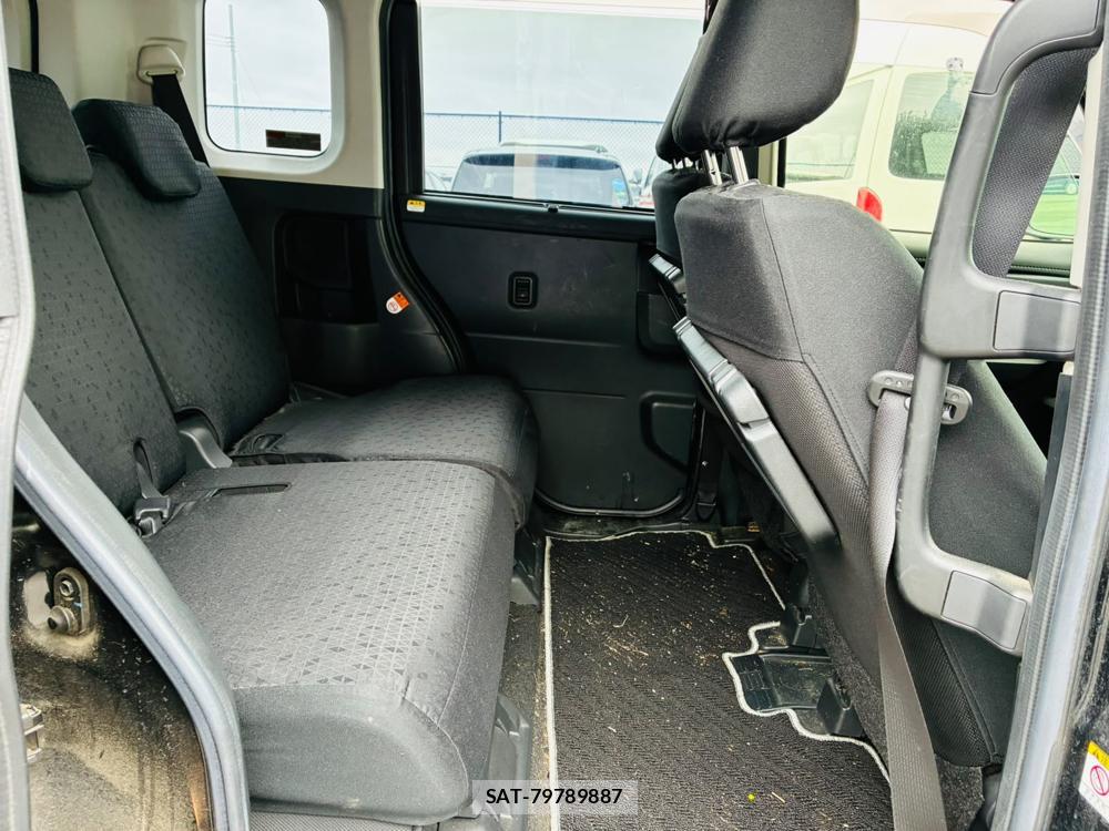 Toyota TANK 2019-07 8240818-8