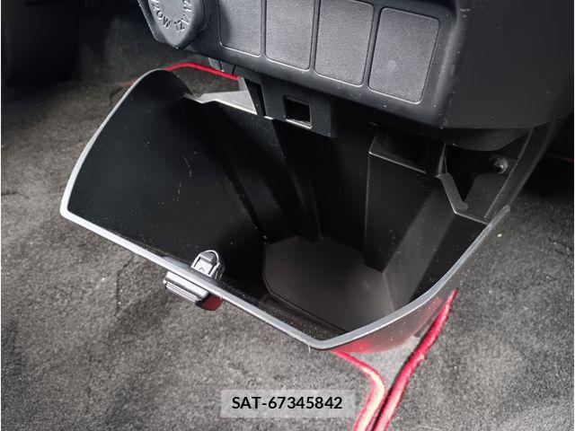 Toyota TANK 2019-06 8317499-10