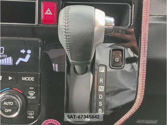 Toyota TANK 2019-06 8317499-11