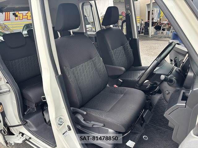 Toyota TANK 2019-09 8317498-29