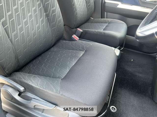 Toyota TANK 2017-03 8369180-13