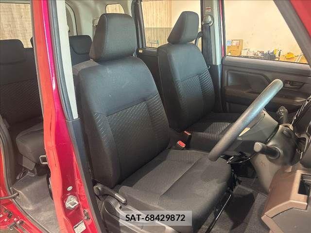 Toyota TANK 2017-04 8369179-7