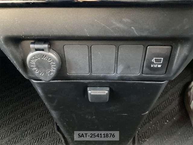 Toyota TANK 2017-11 8372266-12